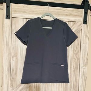 FIGS women's Charcoal Casma - Three-Pocket Scrub Top